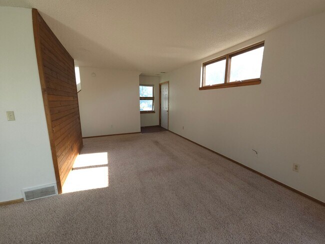 Photo - 2244 Goss Cir E Unit 3