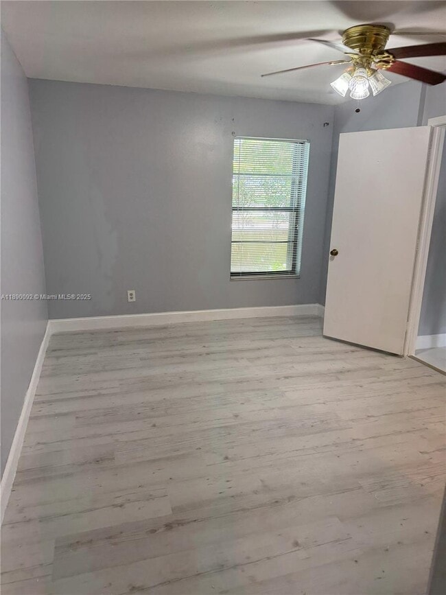 Photo - 9539 Boca Cove Cir Unit 105