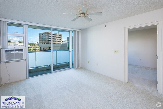Building Photo - 3009 Ala Makahala Pl Unit 712 Rental