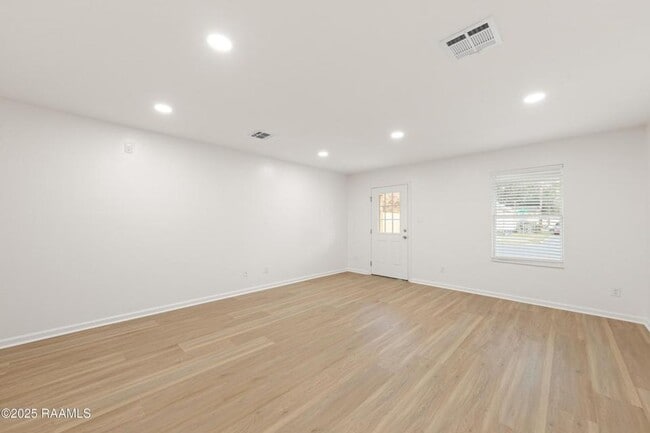 Photo - FOR RENT in LAFAYETTE!