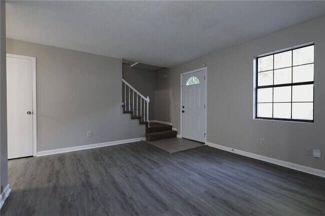 Photo - 2719 Greystone Ct