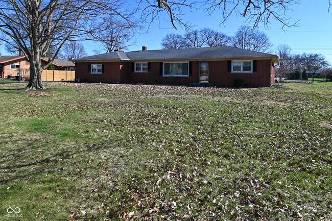 Photo - 6347 Breamore Rd