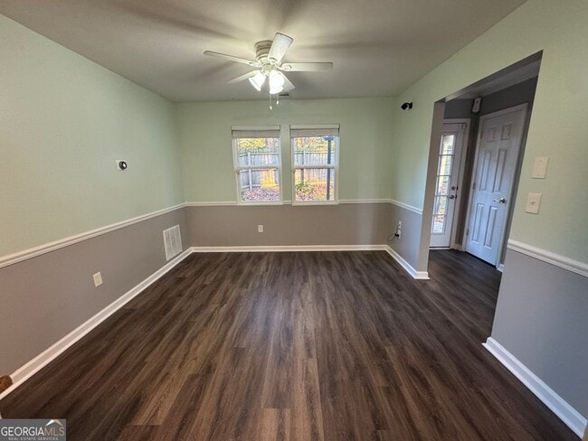 Photo - 5883 Brookside Dr SE