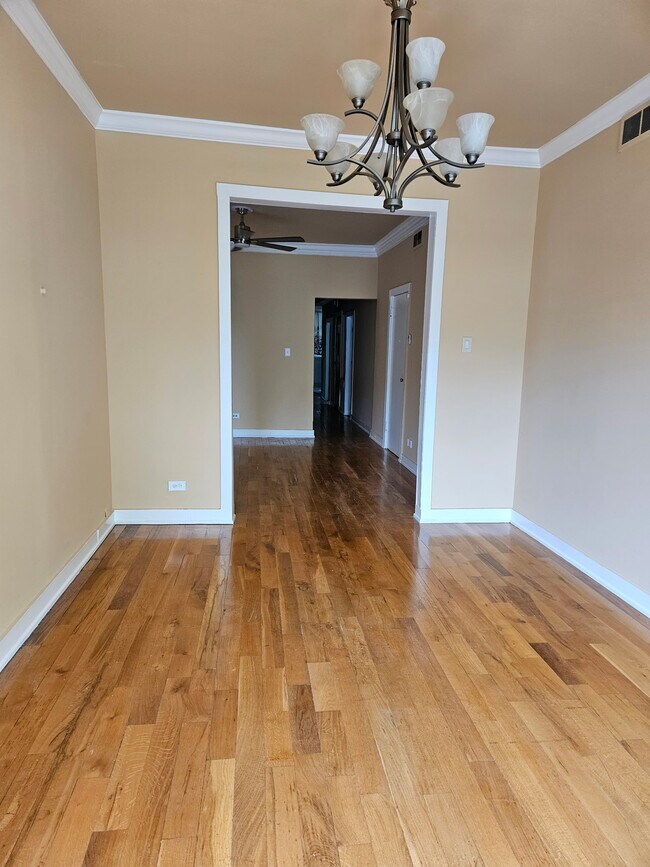 6110 S Kimbark Ave Unit Kimbark 2