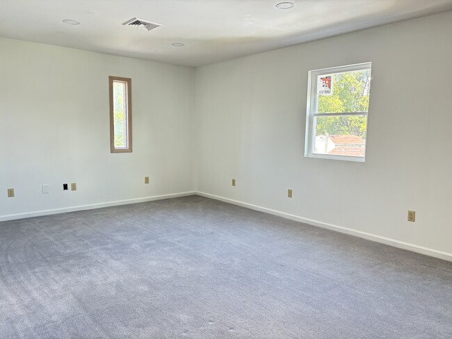 830 Johnson Ave Unit 830 Johnson Ave #2
