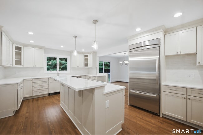 21 Deepwood Rd