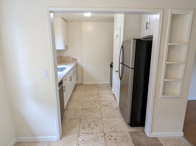 Photo - 11230 Hortense St Unidad Apt 5