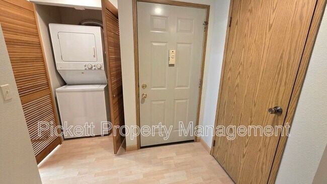 Photo - 20026 Vikings Crest NE