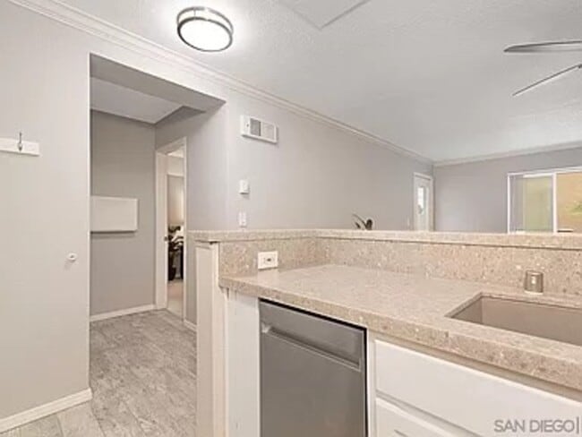 Photo - 3440 Lebon Dr Unit 4104