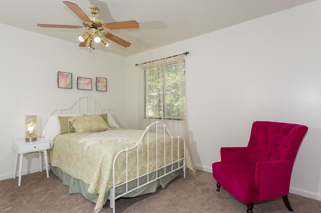 Ridgedale Townhomes