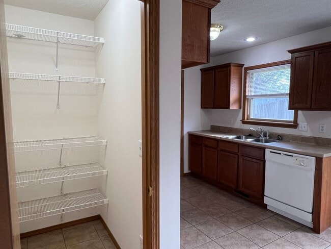 Photo - Great Nixa Location!