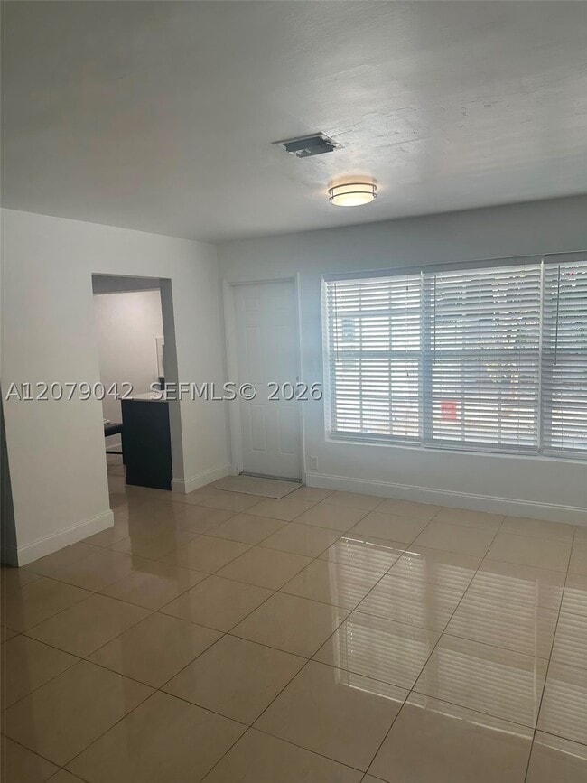 Photo - 2024 NE 26th Dr Unit 1