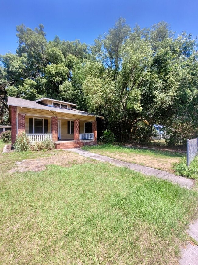 Photo - Charming 2BR Home in the Heart of the Hist...