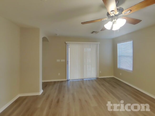 Photo - 25760 W Valley View Dr