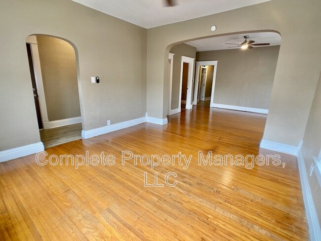 Photo - 221 E Main St