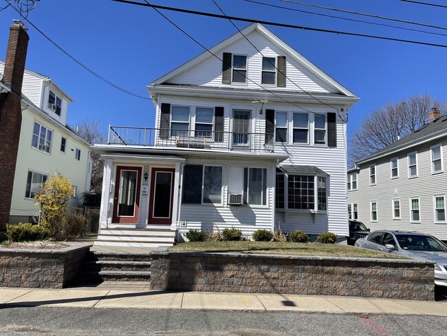 Building Photo - 17 Hosmer St Unit 17