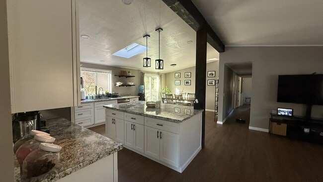 Photo - 5280 Old French Town Rd