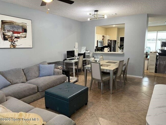 Photo - 290 Marion Pl