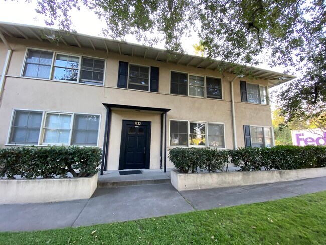 Photo - 1622 W Huntington Dr Unit A