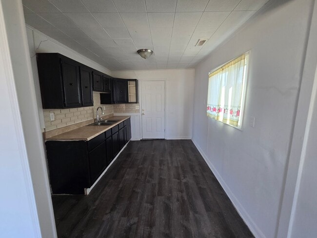 Photo - 2 bed 1 bath house!