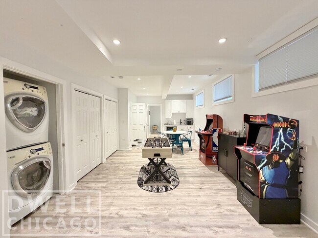 Photo - 1419 N Paulina St