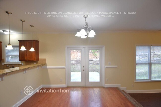 Photo - 2116 Leafmore Ct SE