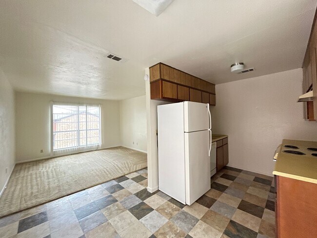 Photo - 4304 Lake Rd Unidad D