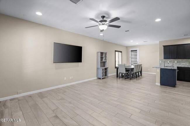 Photo - 12931 Terrington Ave