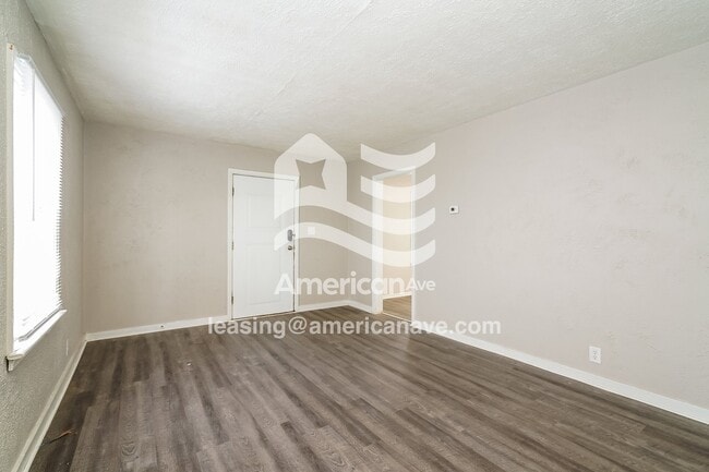 Photo - 2910 Frederickson St