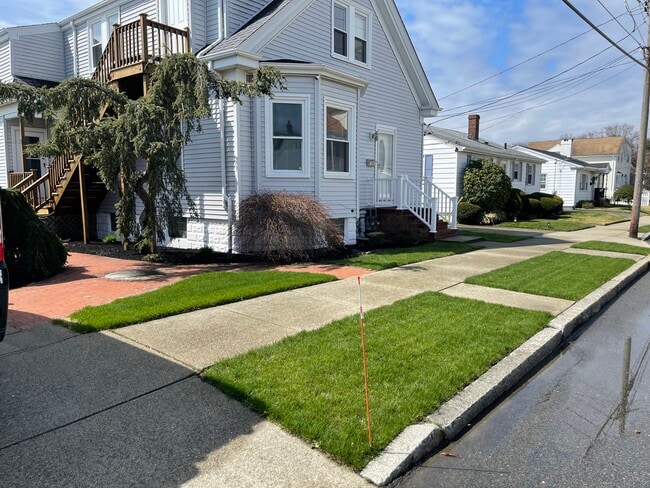Building Photo - 24 Sharp St Unit 24 Sharp St. 2nd Floor