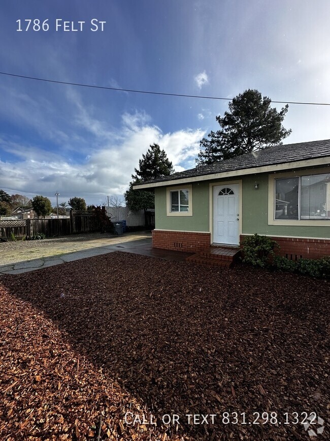 Building Photo - Spacious 4-Bed, 2-Bath Home in Santa Cruz