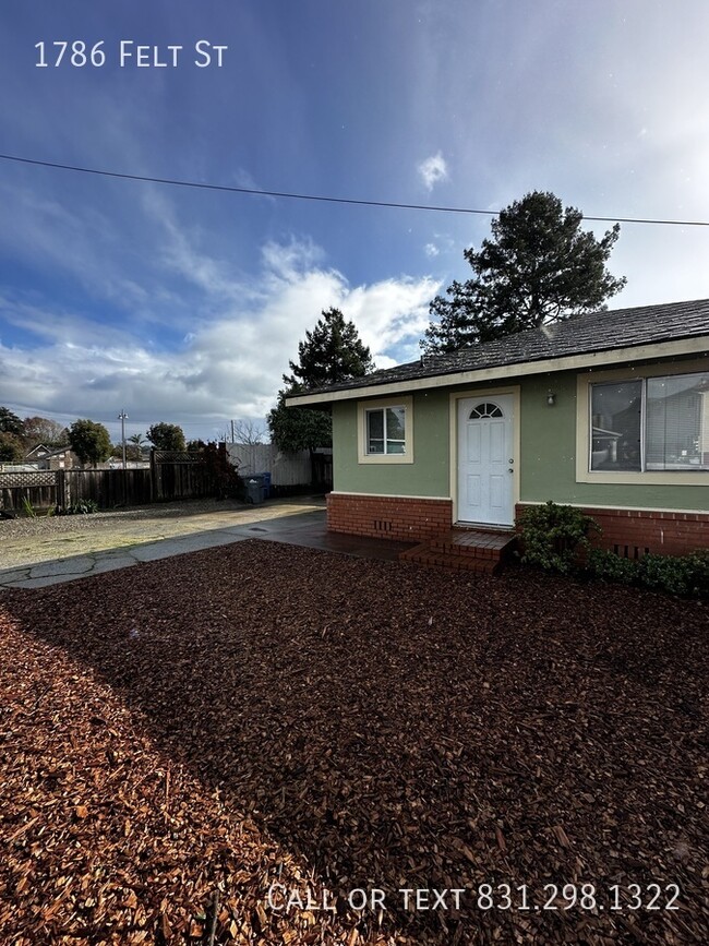 Spacious 4-Bed, 2-Bath Home in Santa Cruz - Spacious 4-Bed, 2-Bath Home in Santa Cruz