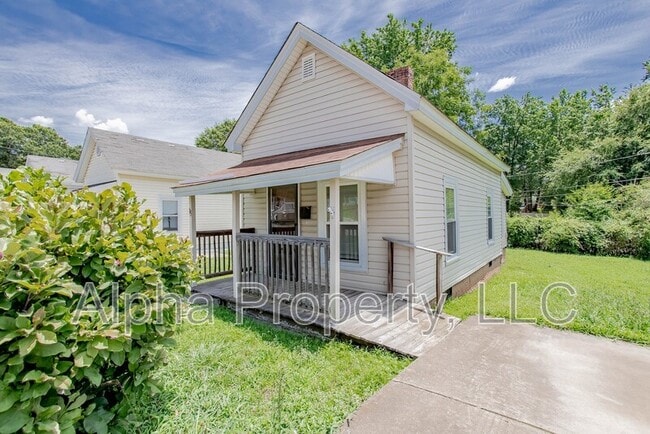 Building Photo - 115 4th St