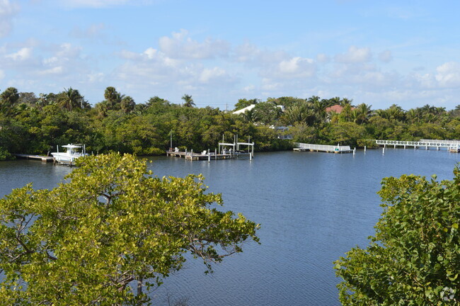 Building Photo - 3605 S Ocean Blvd Unit 317 Rental