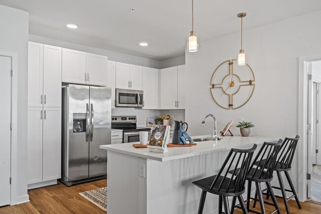 Miles - 2 Bed / 2 Bath - 1,098 Sq.Ft.