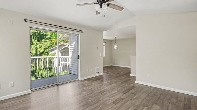 Photo - 7453 Newcastle Golf Club Rd Unit L305