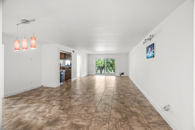 Photo - 16141 Blatt Blvd Unit 307
