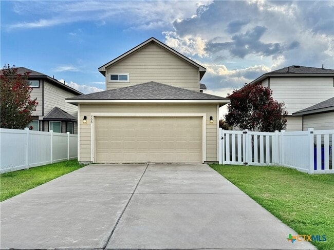 Photo - 308 Craters of the Moon Blvd