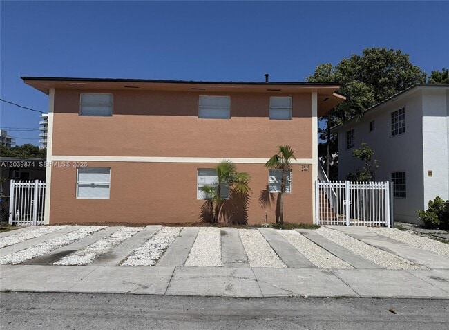 Building Photo - 2645 SW 28th Ct Unit 2645