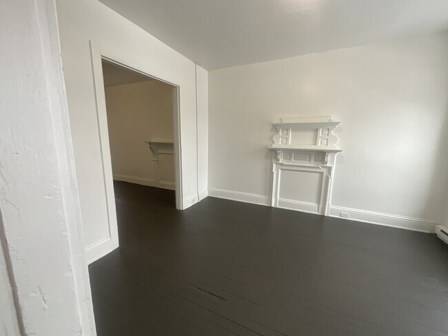 Photo - 301 N Newberry St