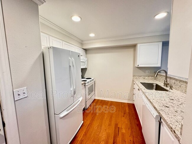 Photo - 18621 Blueberry Ln Unit A211