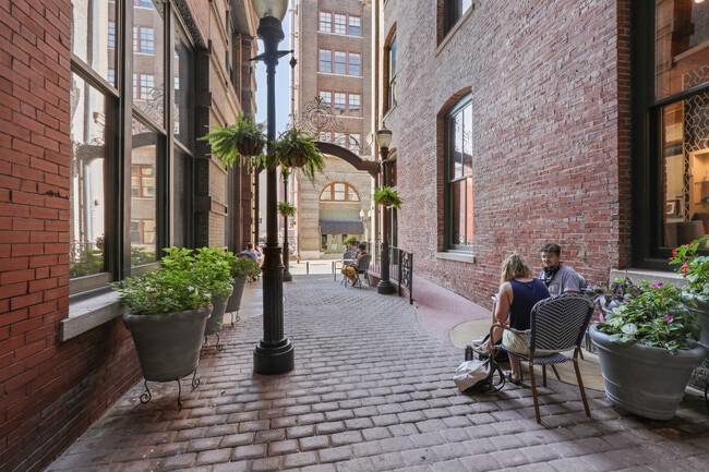 Photo - 308 W 8th St Unit 516