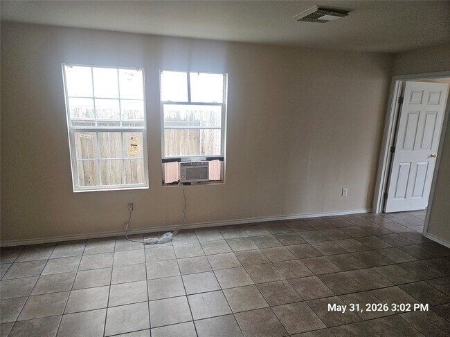 Photo - 843 Darbydale Crossing Ln