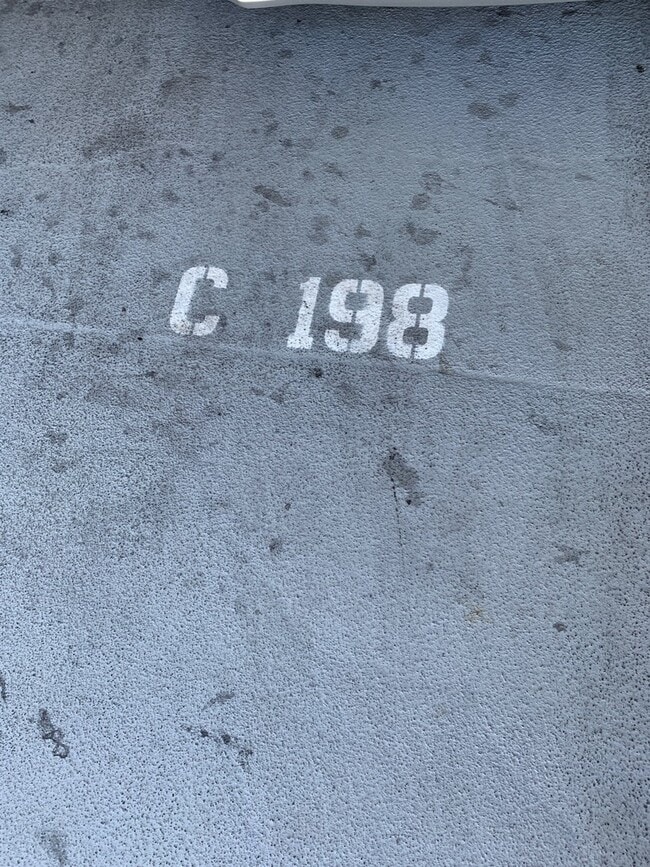 Photo - Kapiolani Terrace #706- Super convenient location!!! with ASSIGNED PARKING STALL!! Unit 706