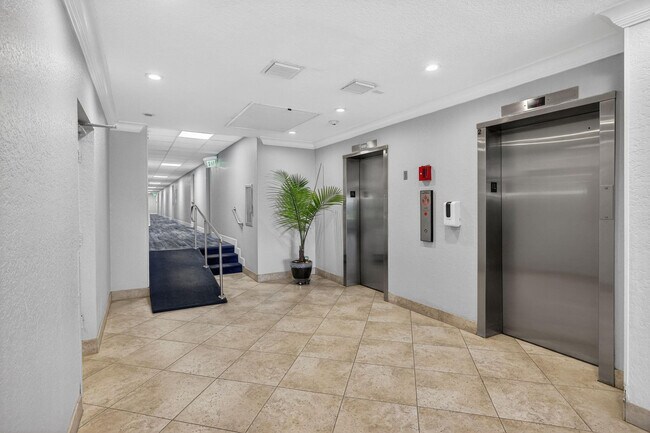 1000 River Reach Dr Unit 406