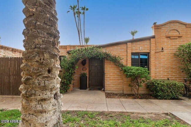 Photo - 3022 N 32nd St