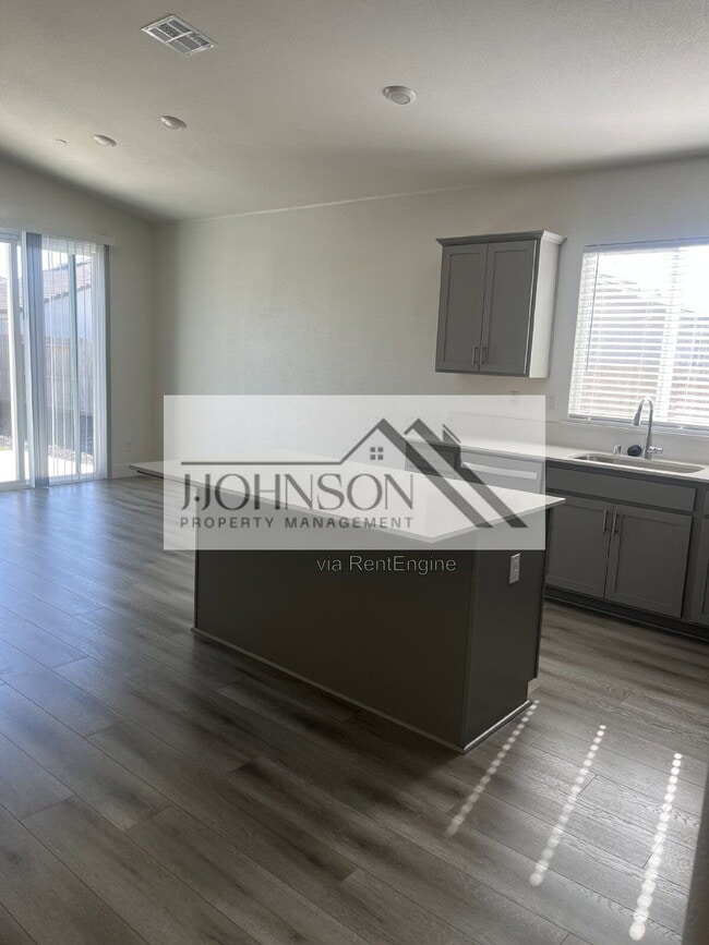 Photo - 1311 Caravel Ct
