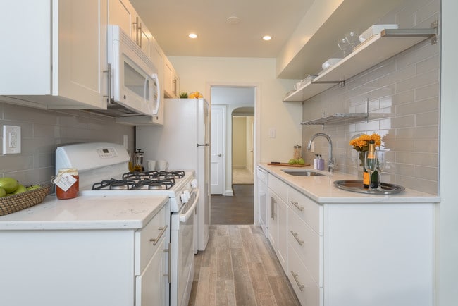 Canterbury Apartments - Canterbury Apartments