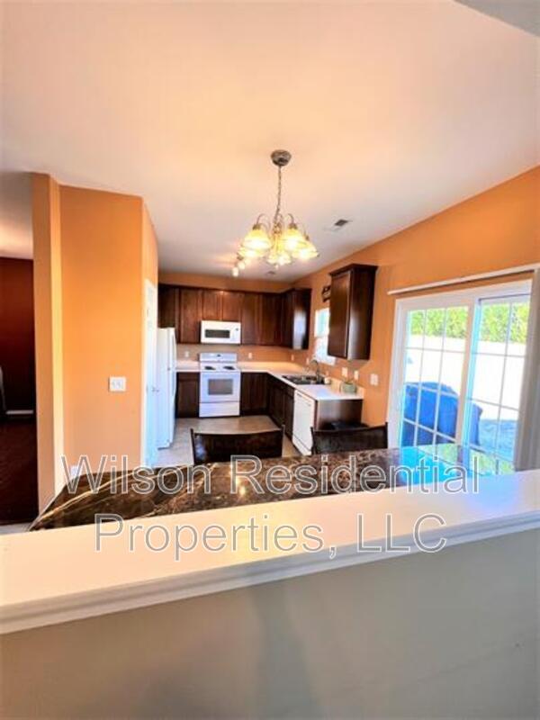 Photo - 6 Red Brush Ct