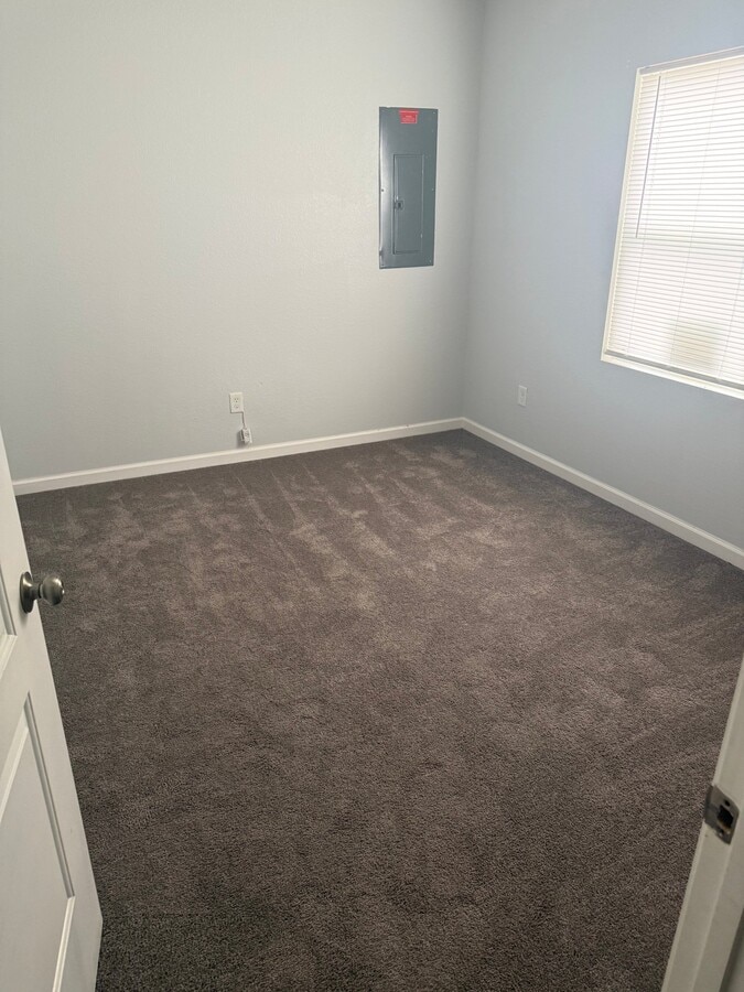 Photo - 2700 Myrtle Ave